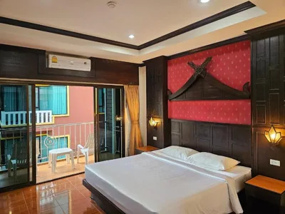 Habitación Superior doble o con 2 camas individuales y balcón — Nanai 2 Residence Patong Phuket